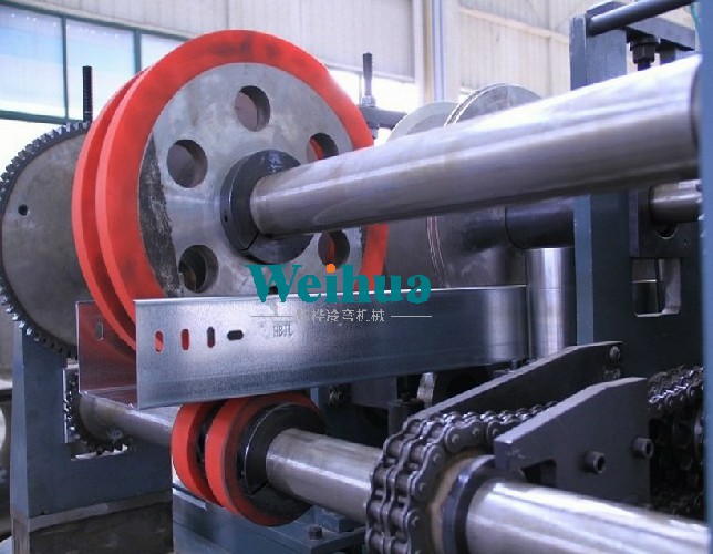 建筑橋架、線槽生產(chǎn)線